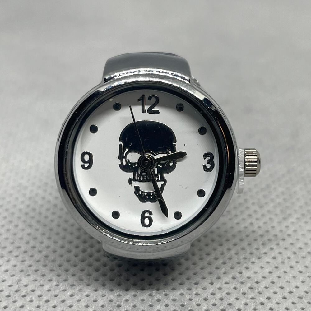 Retro White & Silver Skull Stainless Steel Stretch Band Ring Watch